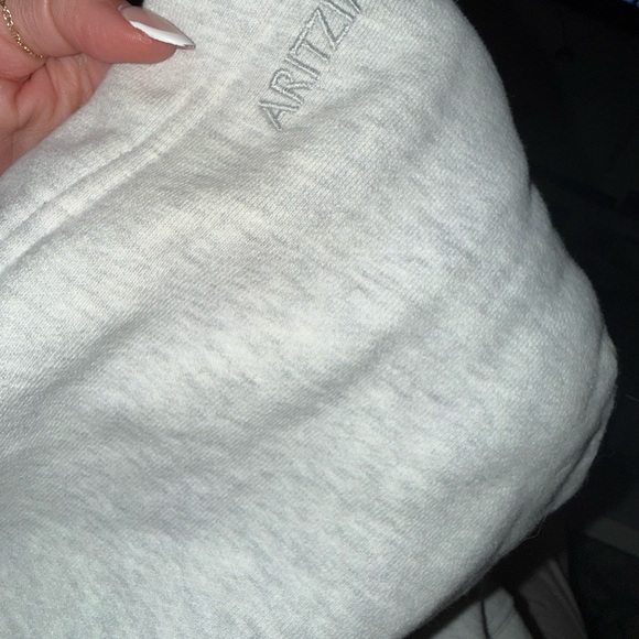 Aritzia heathered grey fleece cropped boyfriend  Zip-Up Hoodie - Picture 5 of 6